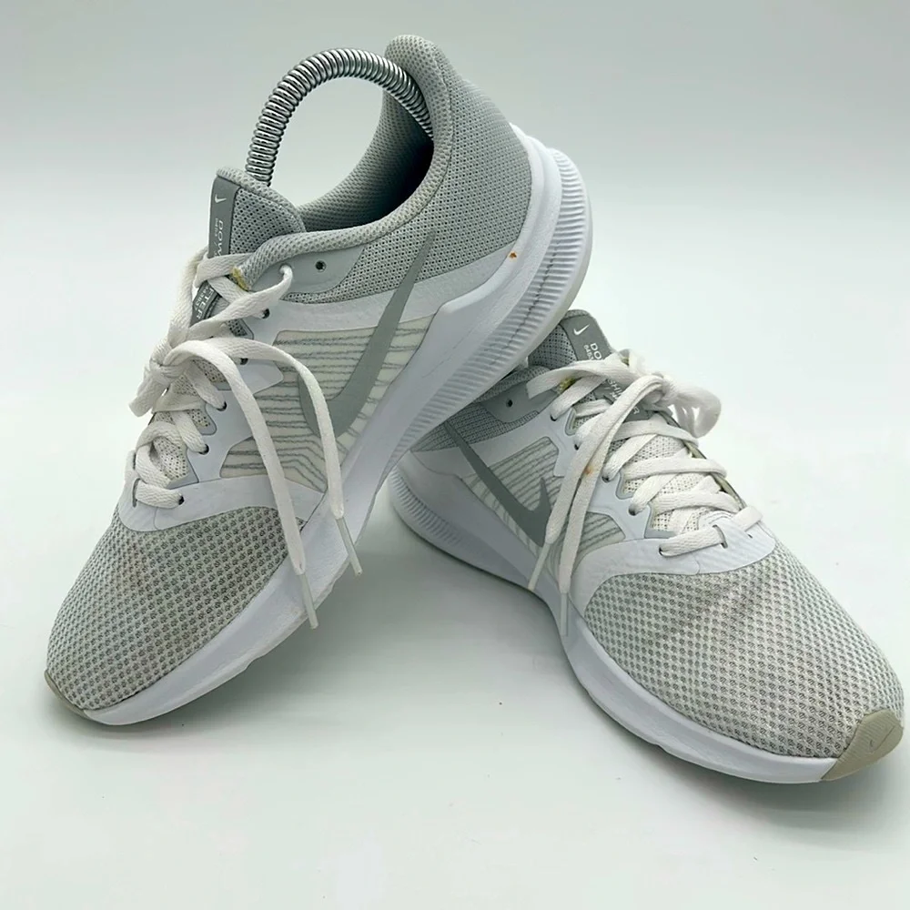 Nike Women's Downshifter 11 Athletic Sneakers White/Metallic Silver Size 7.5